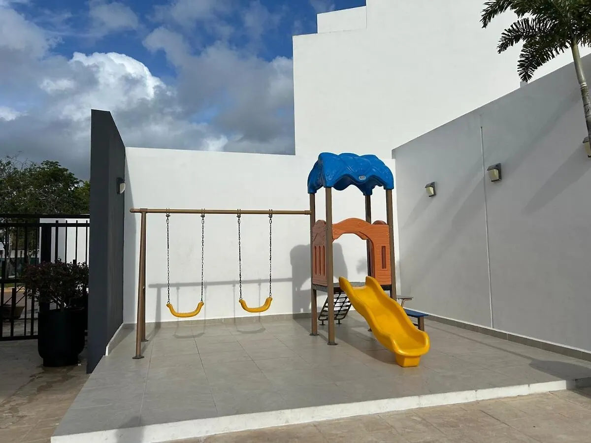 شقة Beautiful House With Pool & Gym بلايا ديل كارمن 0*,  المكسيك
